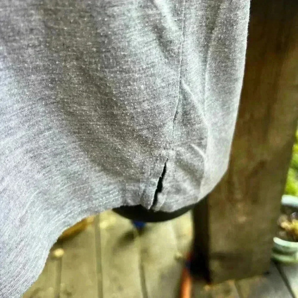 PAC-MAN PACMAN HEATHER GREY GAME THEME Womens Sz L SHIRT Super Soft - Picture 3 of 4